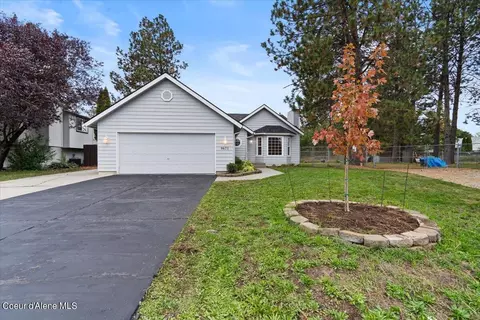 9671 N Ptarmigan Dr, Hayden, ID 83835
