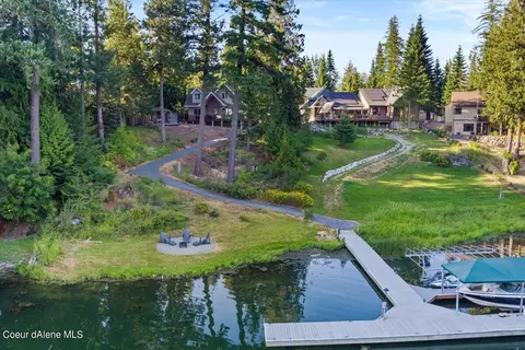 550 Whiskey Jack Rd, Sandpoint, ID 83864