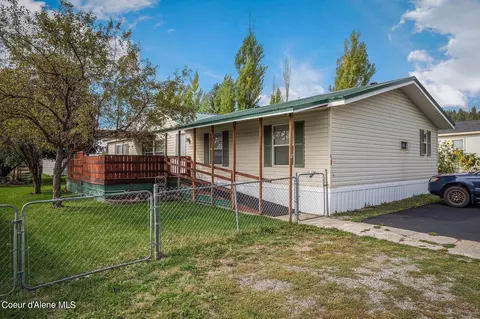 17216 W Santiago Cir, Hauser, ID 83854