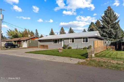 32746 N 4th Ave, Spirit Lake, ID 83869