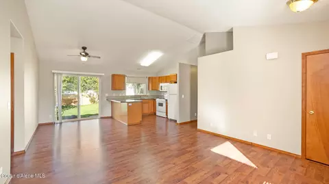 585 E Bunker Ave, Post Falls, ID 83854 photo 7
