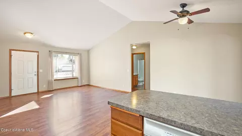 585 E Bunker Ave, Post Falls, ID 83854 photo 11