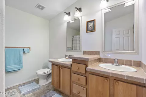 32672 N Red Dell Lp Loop, Athol, ID 83801 photo 24
