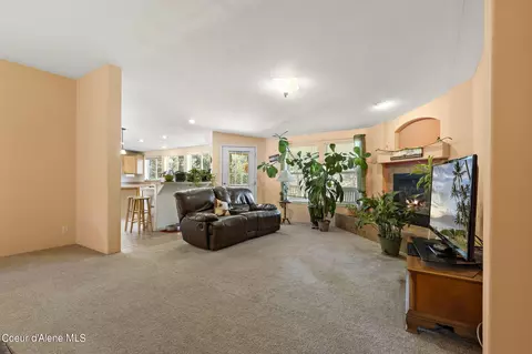 32672 N Red Dell Lp Loop, Athol, ID 83801 photo 5