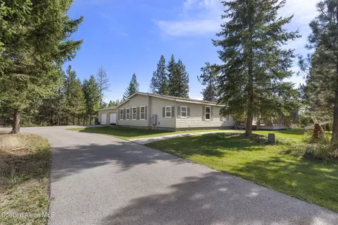 32672 N Red Dell Lp Loop, Athol, ID 83801 photo 2
