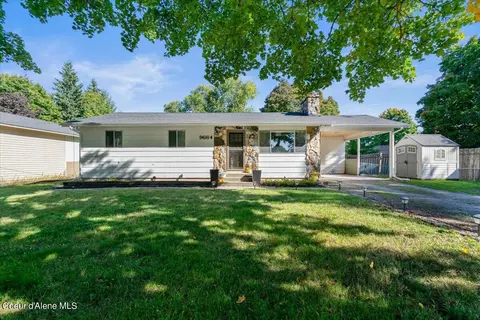 9664 N Reed Rd, Hayden, ID 83835