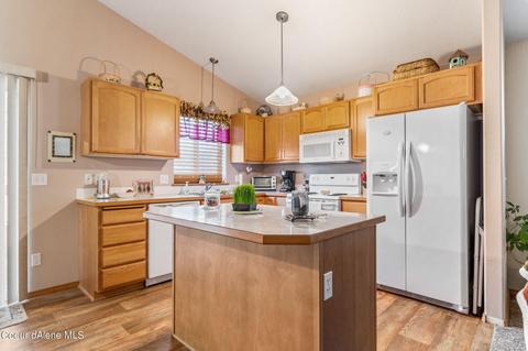 309 E 9th Ave, Post Falls, ID 83854 photo 4