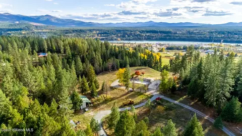 216 W Diamond Heights Rd, Oldtown, ID 83822
