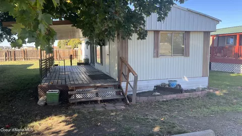 10725 N Benoit St, Hayden, ID 83835