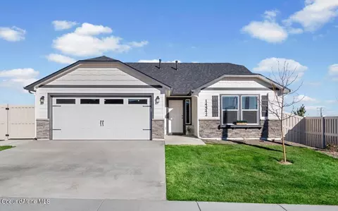 3913 N Stockwell Ct, Post Falls, ID 83854
