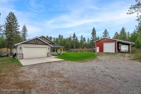 26107 N Winsome Dr, Athol, ID 83801