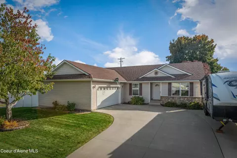 8532 N Brookside Dr, Hayden, ID 83835