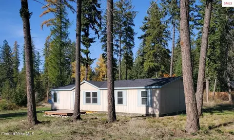 15 Rain Ln, Moyie Springs, ID 83845
