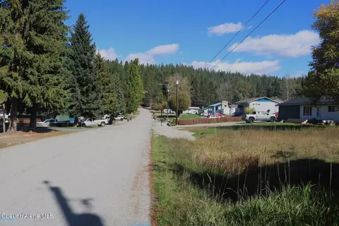 113 Belair Dr, Pinehurst, ID 83850