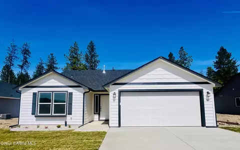 5627 W Truffle Rd, Rathdrum, ID 83858