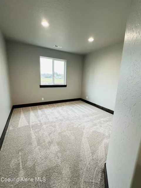 Bedroom - 131 E Lobo Loop, Hayden, ID 83835 photo 1 of 3