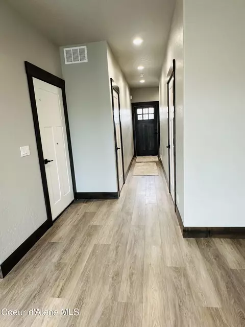 Entry Way - 131 E Lobo Loop, Hayden, ID 83835 photo 1 of 2