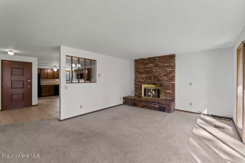 379 S Ponderosa Loop, Post Falls, ID 83854 photo 9