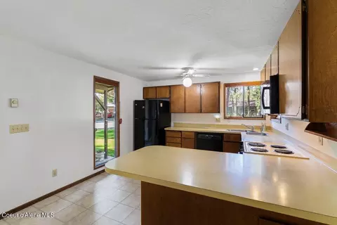 379 S Ponderosa Loop, Post Falls, ID 83854 photo 15