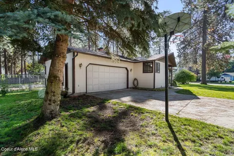 379 S Ponderosa Loop, Post Falls, ID 83854 photo 3
