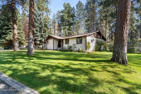 379 S Ponderosa Loop, Post Falls, ID 83854 photo 2