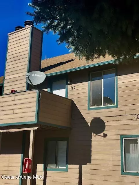 147 E Willow Tree Ln, Hayden, ID 83835