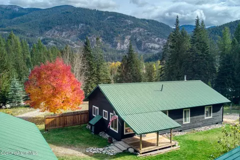 142 Beaver Tail Rd, Moyie Springs, ID 83845