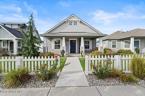 6573 N Descartes Dr, Coeur D'alene, ID 83815
