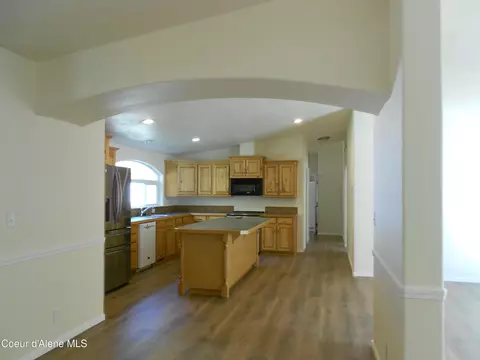 44 Crescent Dr, Kellogg, ID 83837 photo 11