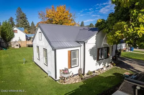 610 C St, Pinehurst, ID 83850
