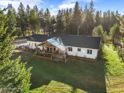 17090 N Tree Top Ct, Rathdrum, ID 83858