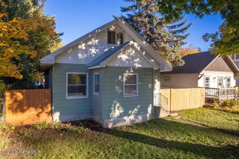 32438 N 5th Ave, Spirit Lake, ID 83869