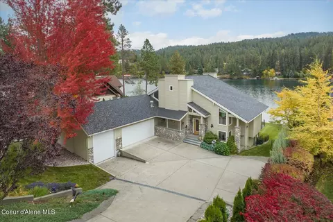 5341 E Shoreline Dr, Post Falls, ID 83854