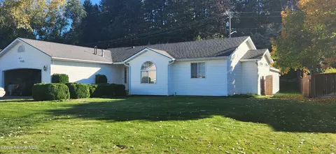 8448 N Parkside Dr, Hayden, ID 83835