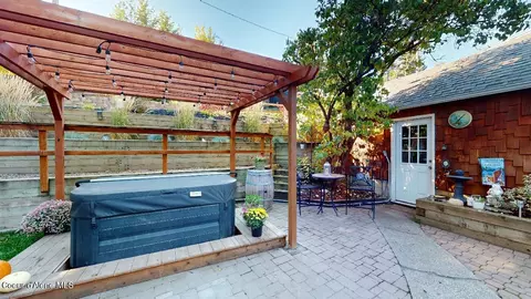 405 SW Walnut St, Pullman, WA 99163 photo 2