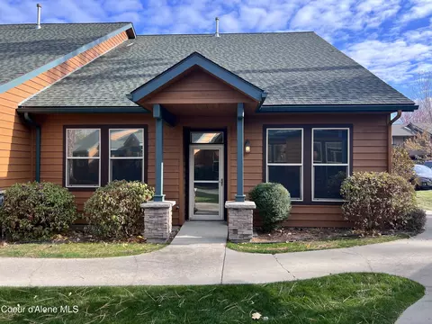 1016 Park Ave, Sandpoint, ID 83864