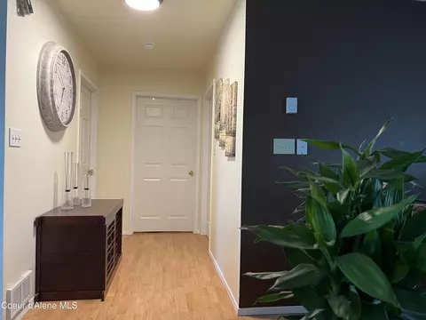 109 E 15th Ave, Post Falls, ID 83854 photo 12