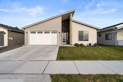 1594 W Moselle Dr, Coeur D'alene, ID 83815