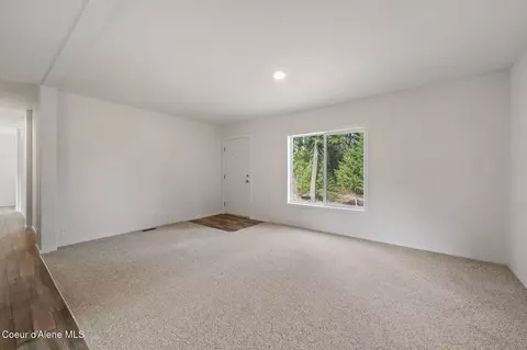 Living - 245 F St, Plummer, ID 83851 photo 3 of 5