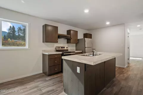 Kitchen - 245 F St, Plummer, ID 83851 photo 1 of 1
