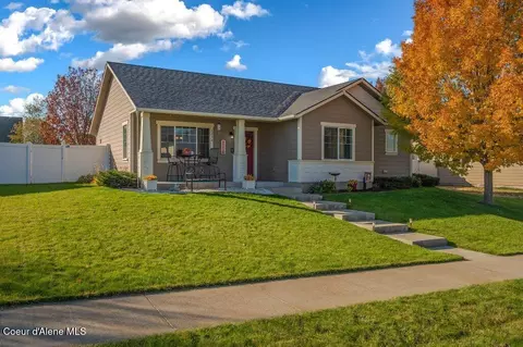 6894 W Elmberry Ave, Rathdrum, ID 83858