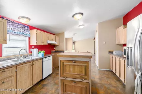 Kitchen - 1966 E War Eagle Ave, Athol, ID 83801 photo 1 of 1