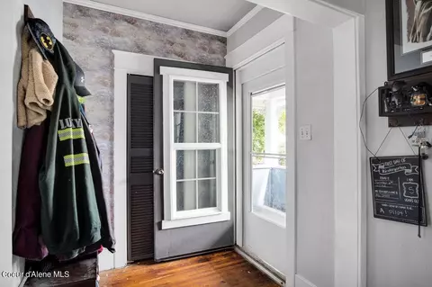 Entry Way - 318 Maple St, Kellogg, ID 83837 photo 1 of 1