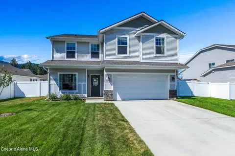 7155 W Amanda St, Rathdrum, ID 83858
