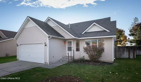 7533 N Winter View Dr, Coeur D'alene, ID 83815