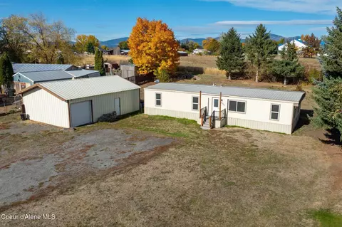 4835 E Saint Anthonys Ln, Post Falls, ID 83854