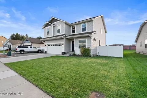 3908 W Belgrave Way, Hayden, ID 83835