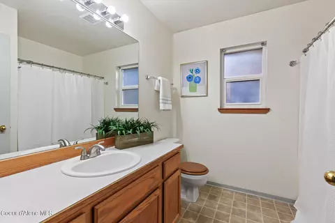 Bath - 908 E 11th Ave, Post Falls, ID 83854 photo 1 of 1