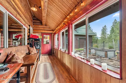Entry Way - 57 Maxie Ln, Sandpoint, ID 83864 photo 7 of 7
