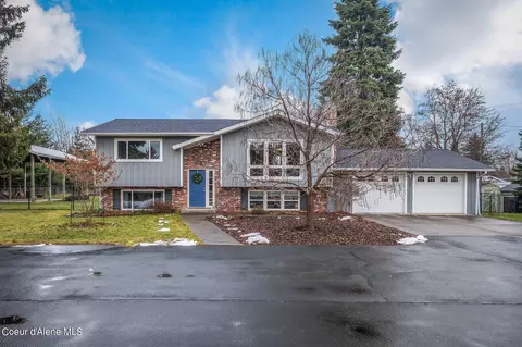 9758 N Baack Rd, Hayden, ID 83835